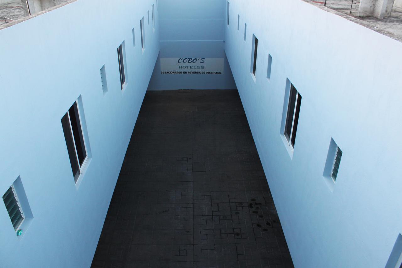 Cobo'S Auto Motel Tlaltenago Tlaltenango de Sanchez Roman Экстерьер фото